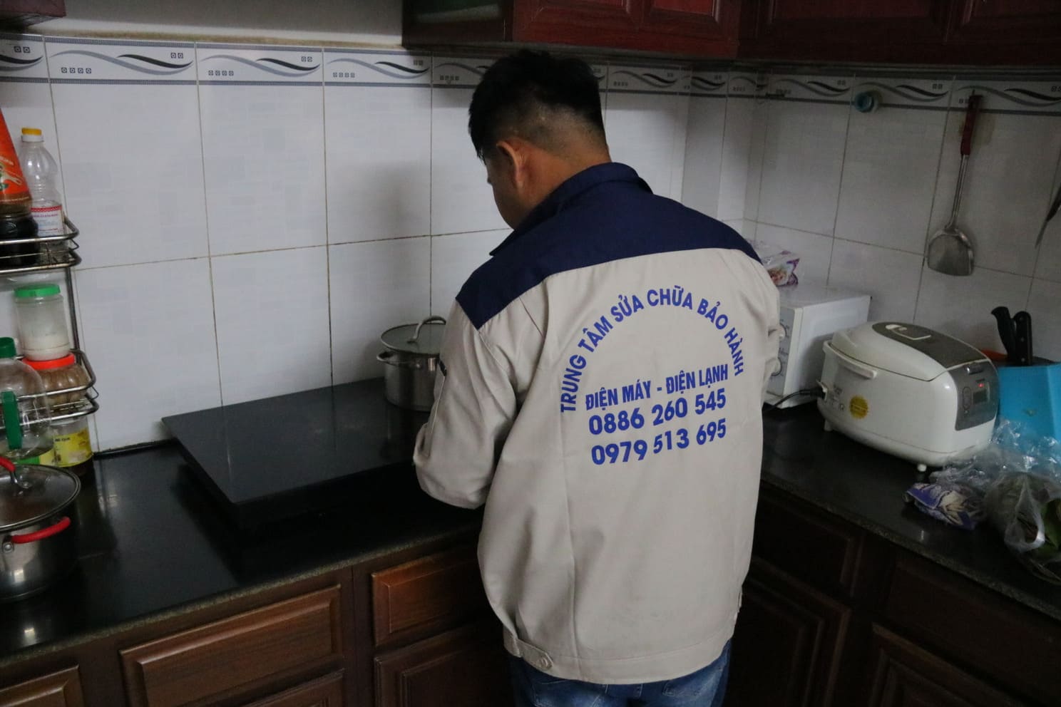 sửa Bếp Từ tại nhà TPHCM