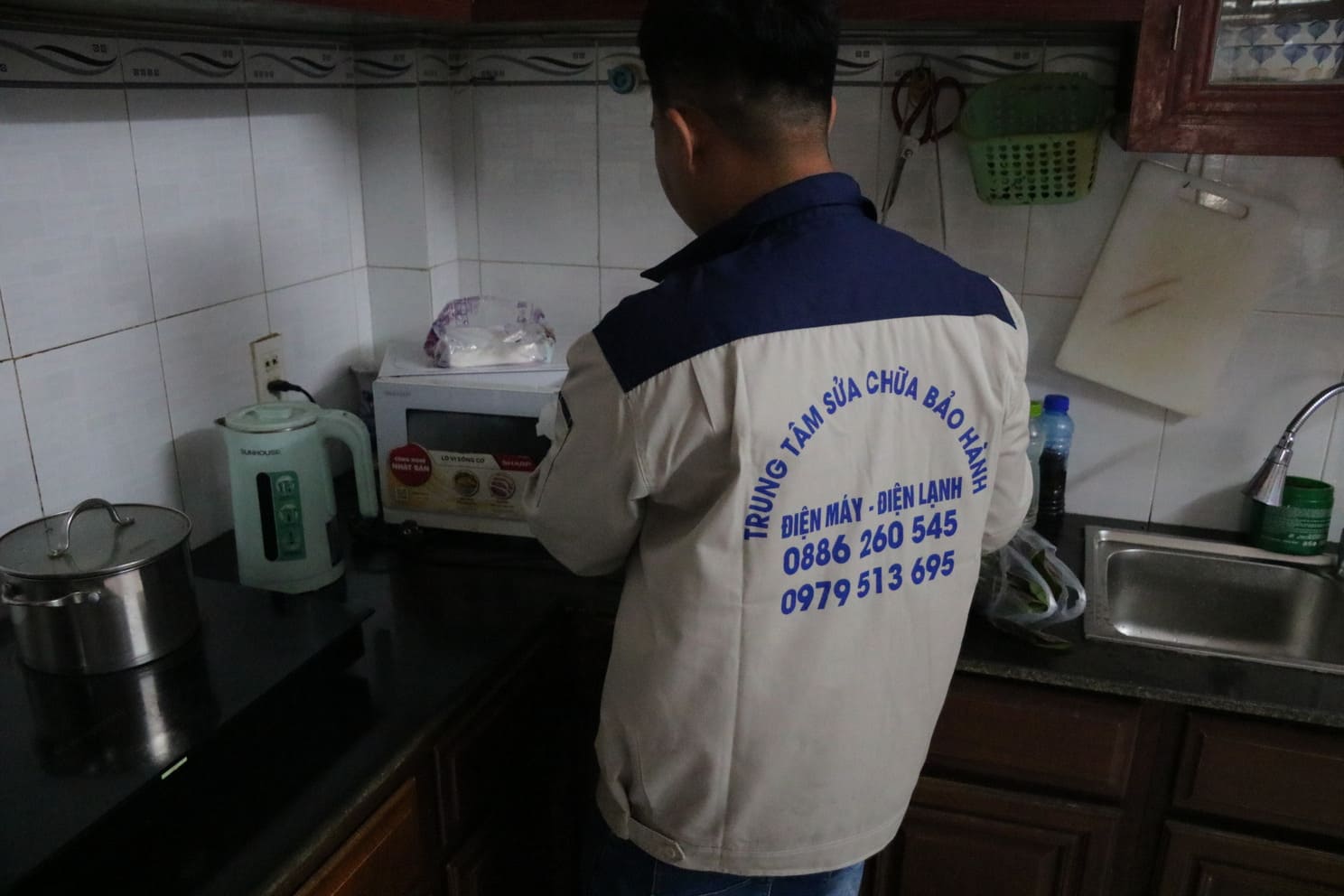Dịch vụ sửa chữa lò vi sóng uy tín TPHCM