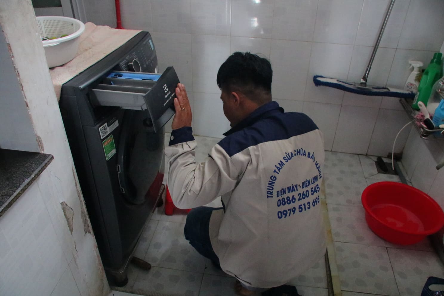 Liên hệ thợ sửa máy sấy quần áo giá rẻ TPHCM