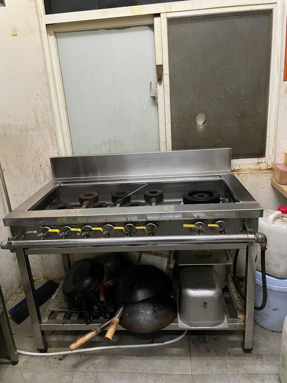 Xử lý sự cố rò rỉ gas bếp công nghiệp khẩn cấp